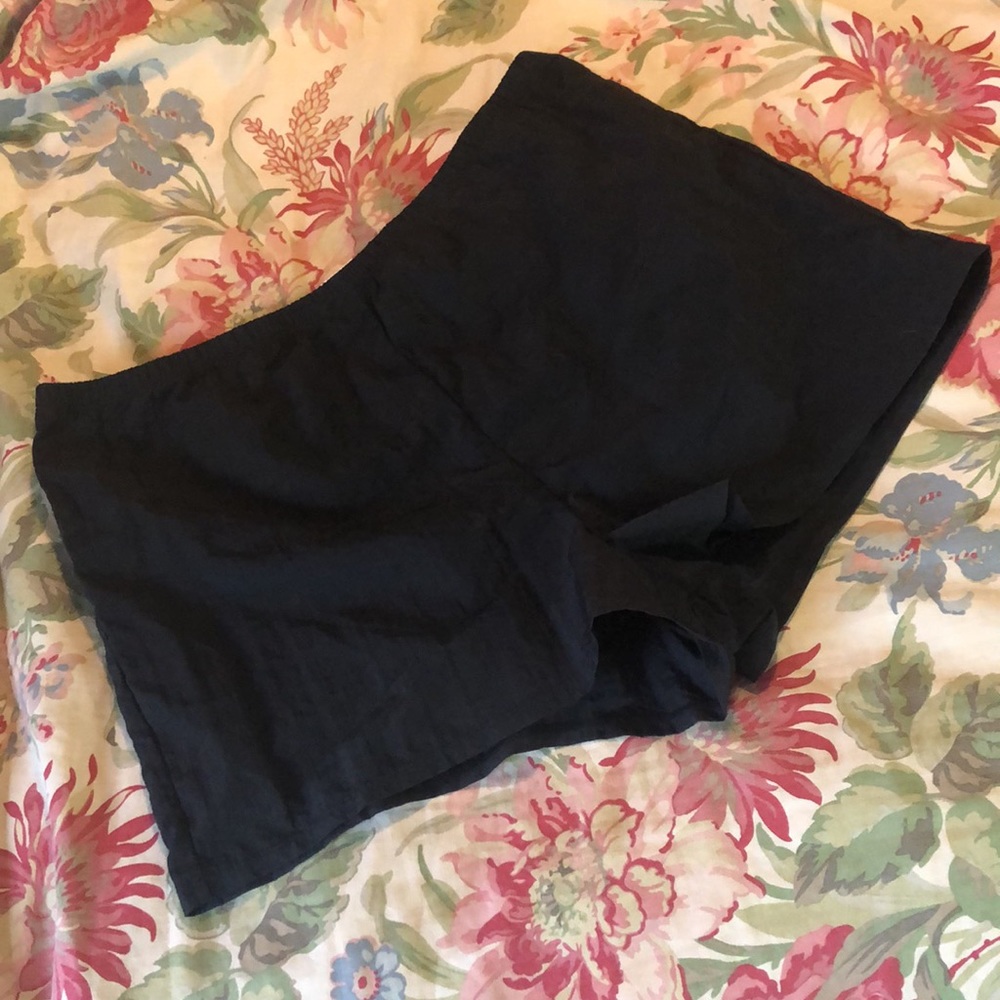 SILHOUETTE SOLUTION Size 18W
Quick-Dry Black Swim Short Netting Panty Pull-On
